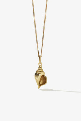 Meadowlark - Conch Charm Necklace, Gold Plated