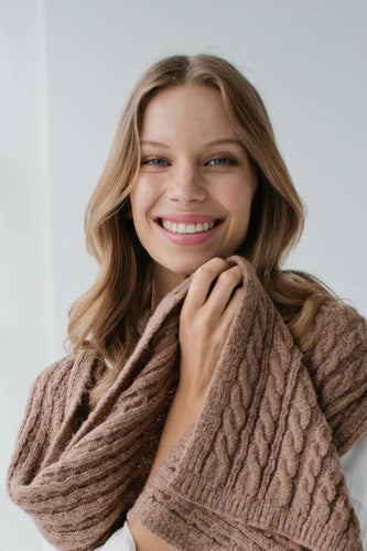 Sophie - Cosy Cable Scarf, Mink