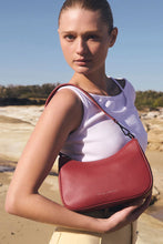 Status Anxiety - Look Both Ways Bag, Rouge