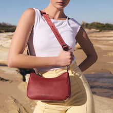 Status Anxiety - Look Both Ways Bag, Rouge