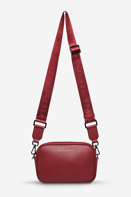 Status Anxiety - Plunder With Webbed Strap, Rouge