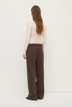 Assembly Label - Loose Fit Jean, Dark Ganache