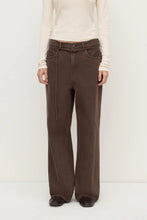 Assembly Label - Loose Fit Jean, Dark Ganache