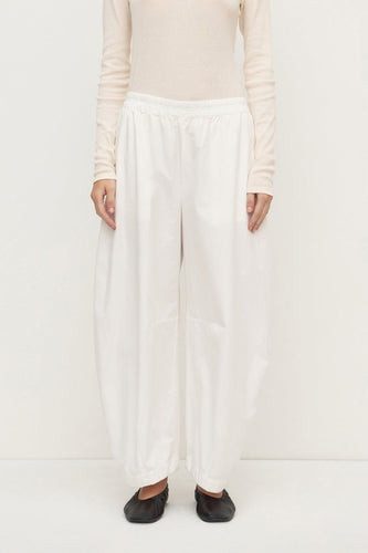 Assembly Label - Lola Barrel Pant, White