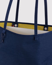 Baggu - Medium Nylon Reversible Tote, Navy Mix