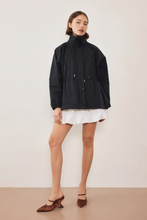 Commonplace - Pull In Nylon Windbreaker, Black