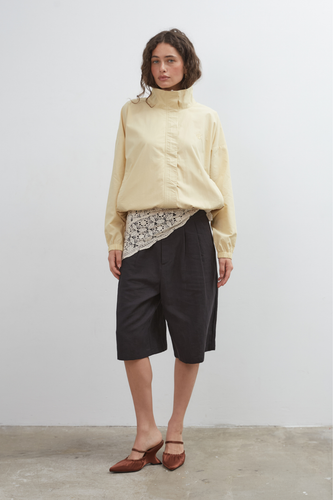 Commonplace - Crochet Triangle Scarf, Cream