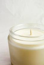 Crushes - Fresh Linen Comforting Candle, 250g