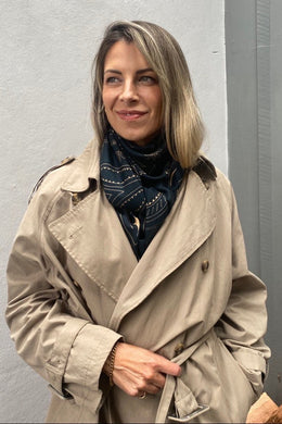 Dark Hampton - DH x Ellie Compton Quin Wool Silk Scarf, Navy Tan