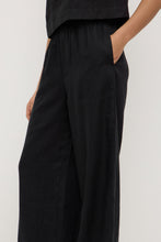 Assembly Label - Everyday Linen Pant, Black