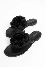 Humidity - Magnolia Slide, Black