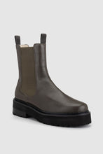 Chaos & Harmony - Kings Boot, Dark Moss