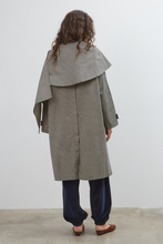 Commonplace - Lady Gingham Trench, Black White