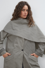 Commonplace - Lady Gingham Trench, Black White