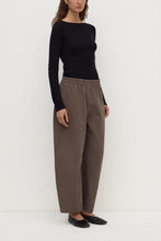Assembly Label - Lola Barrel Pant, Bark