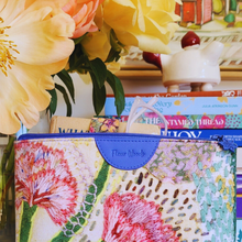 Fleur Woods - Medium Pouch, Meadow