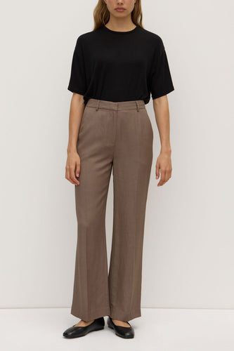Assembly Label - Myla Pant, Sable