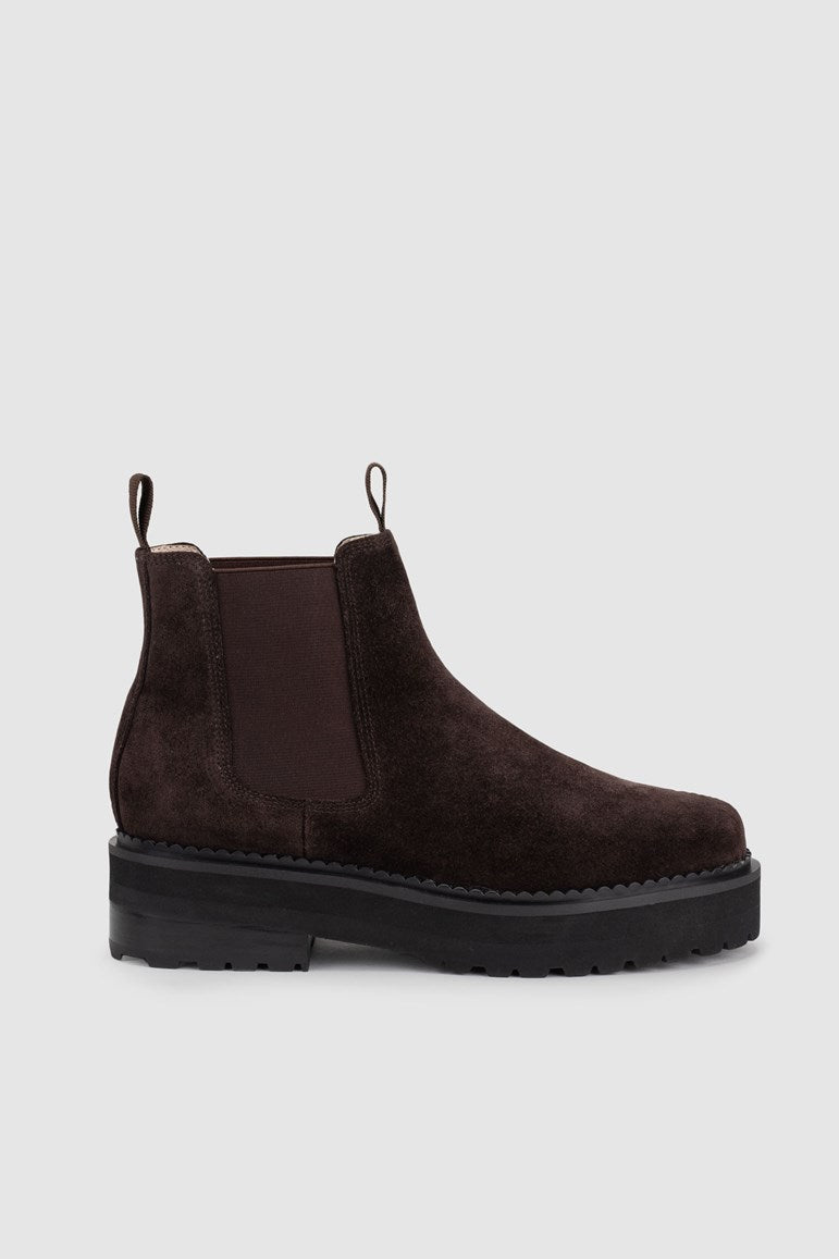 Chaos & Harmony - Queens Boot, Bitter Choc Suede