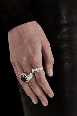 Stolen Girlfriends Club Jewellery - Bow Ring, Sterling Silver