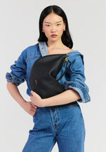 Saben - Noa Shoulder Bag, Black Luxe