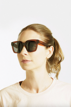 Isle Of Eden - Maleika Sunglasses, Brown