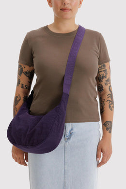 Baggu - Medium Nylon Crescent Bag, Fig