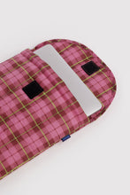 Baggu - Puffy Laptop Sleeve 13"/14", Azalea Pink Tartan