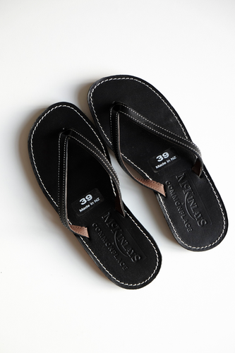 McKinlays X Commonplace - Boundary Sandal, Black/ White