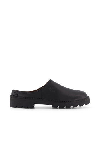 Commonplace x McKinlays - Anderson Slip On, Black