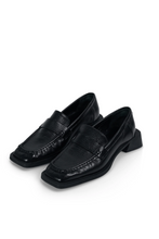Commonplace – Chelsea Loafer, Black
