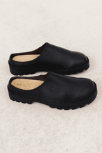 Commonplace x McKinlays - Anderson Slip On, Black