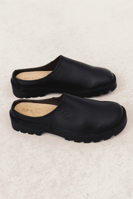 Commonplace x McKinlays - Anderson Slip On, Black