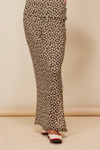 Ruby - Lane Crinkle Skirt, Brown Daisy