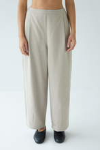Sophie - Effortless Twill Pant, Oat