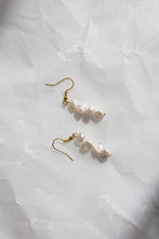 Crushes - Popcorn Pearl Earrings, Medium