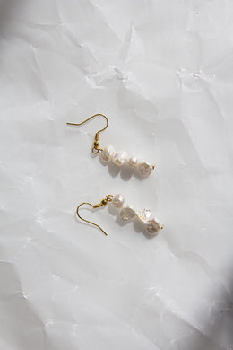 Crushes - Popcorn Pearl Earrings, Medium