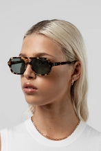 Isle Of Eden - Lola Sunglasses, Tortoise