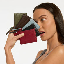 Status Anxiety - Hearts Still Beating Wallet, Rouge