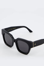 Isle Of Eden - Rae Sunglasses, Black