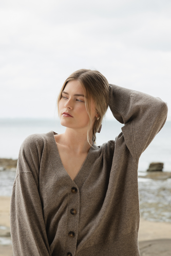 Sophie - Love Me Cardigan, Donkey