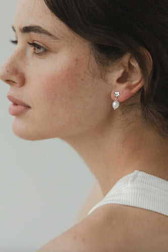 Sophie - Pearly Daisy Day Studs, Silver