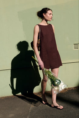 Staple The Label - Rhodes Mini Shift Dress, Chocolate