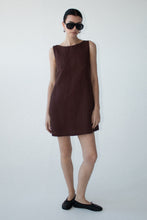Staple The Label - Rhodes Mini Shift Dress, Chocolate