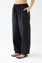 Sophie - Effortless Pant, Black