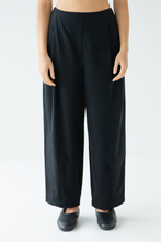 Sophie - Effortless Twill Pant, Black
