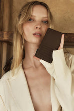 Status Anxiety - Avoiding Things Wallet, Cocoa