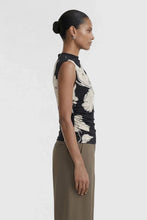 Staple The Label - Veda Mesh Top, Black/Cream Floral