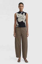 Staple The Label - Veda Mesh Top, Black/Cream Floral
