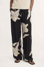Staple The Label - Veda Relaxed Pant, Black/Cream Floral