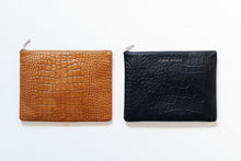Status Anxiety - Antiheroine Clutch, Light Grey